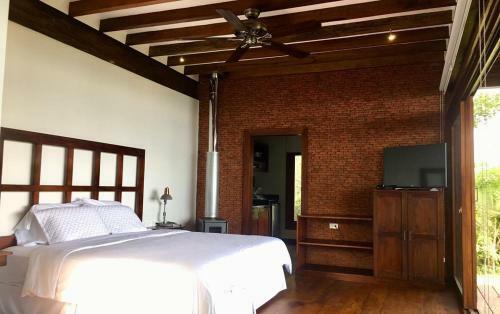 Hostal Cerro Lobo