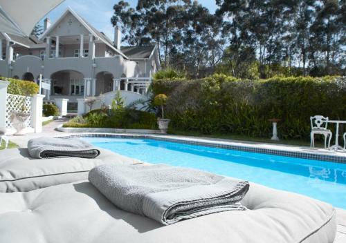 Hostal Parkes Manor