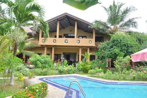 Solomon Beach Hotel