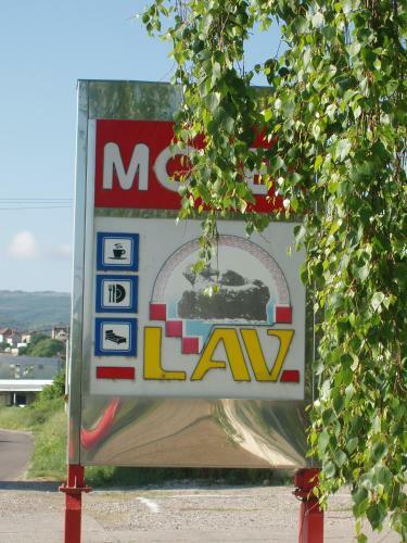 Motel Lav