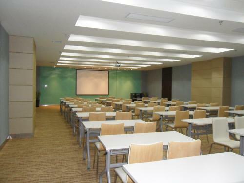 Ji Hotel Hongqiao Airport