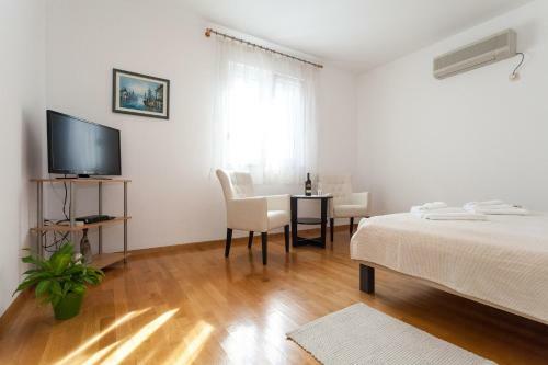 Beach Apartments Rafael
