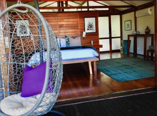 Makakatana Bay Lodge
