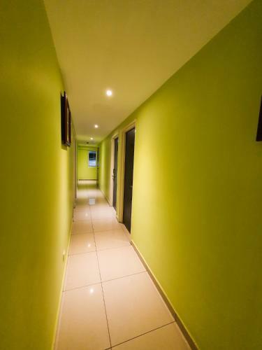De Uptown Hotel Ss2, Pj