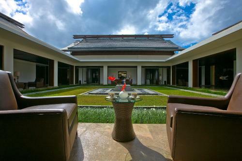 Narada Resort & Spa Perfume Bay Sanya (all Villas)