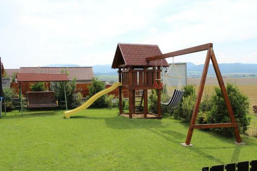 Hostal Penzion �smev