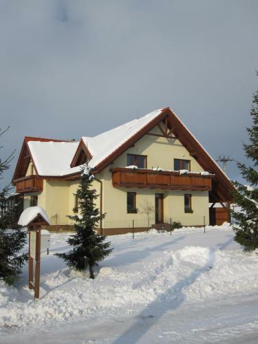 Hostal Penzion �smev