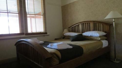 Hotel Hermitage Hill Country Retreat