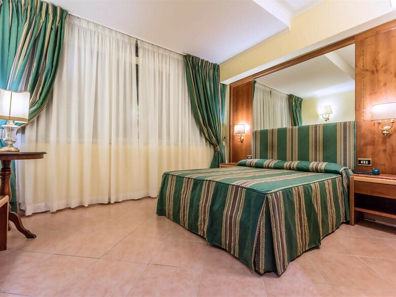 Raeli Hotel Archimede