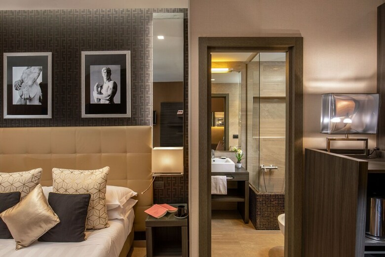 Hotel Condotti