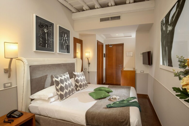 Hotel Condotti