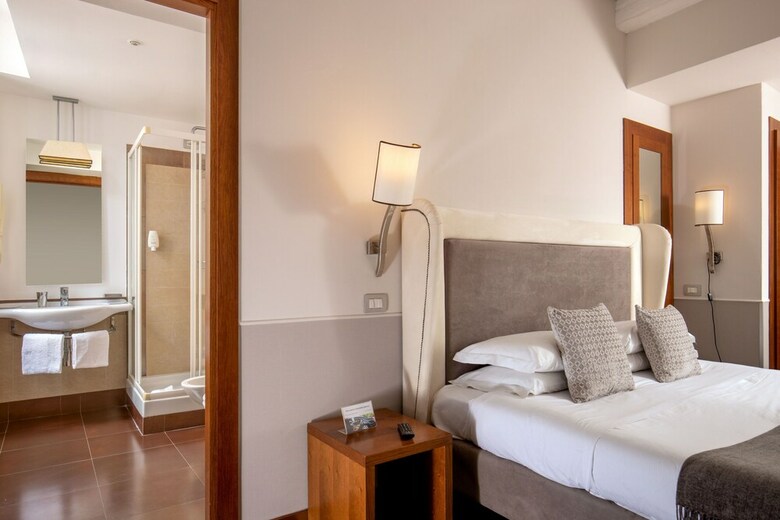 Hotel Condotti