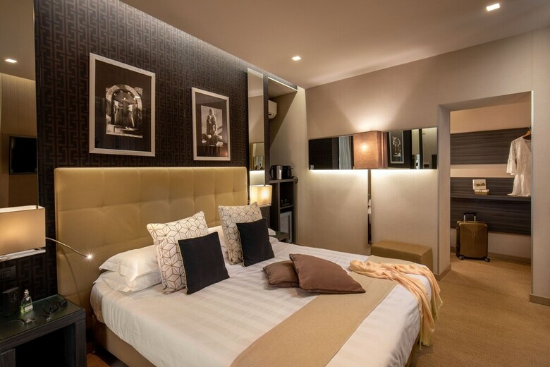 Hotel Condotti