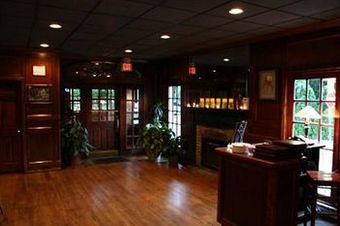 Colts Neck Inn Hotel
