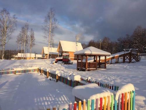 Uksovo Cottages