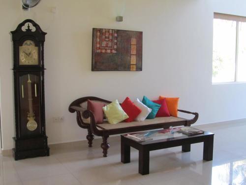 Hotel Rainbow Lagoon Villa