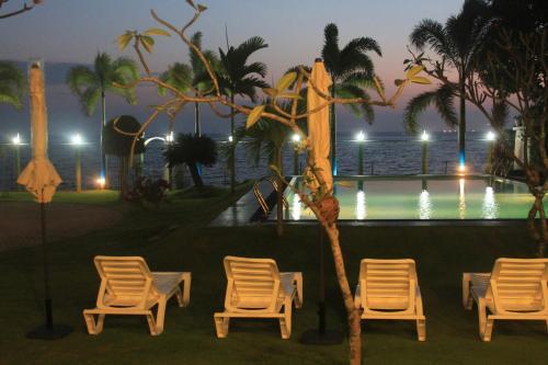 Hotel Rainbow Lagoon Villa