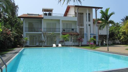 Hotel Rainbow Lagoon Villa
