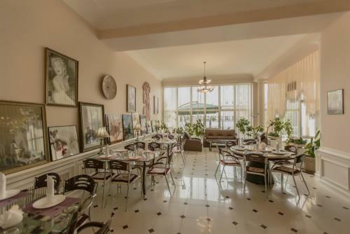 Konstantin Hotel