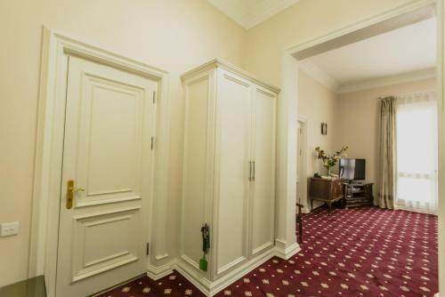 Konstantin Hotel