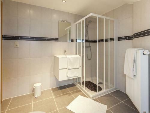 Luxurious Holiday Home In Glabbeek With Garden