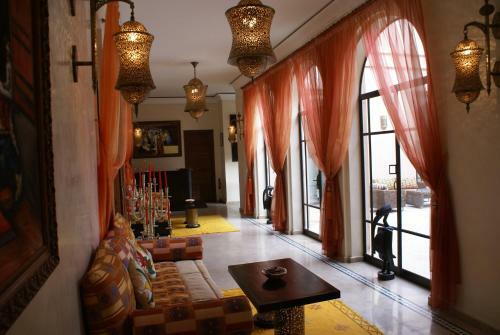 Hostal R�sidence Les Arabesques