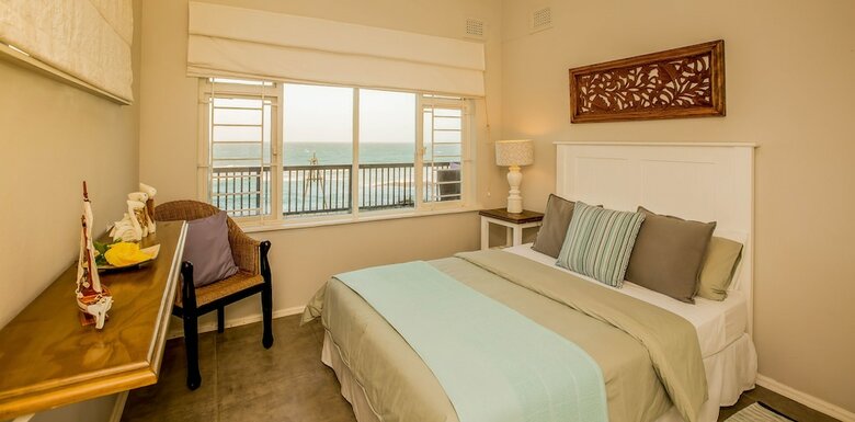Amanzi Beach House