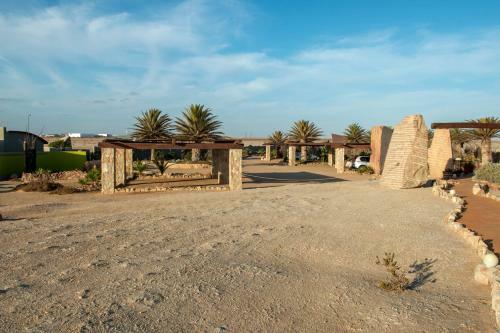 Desert Breeze Lodge