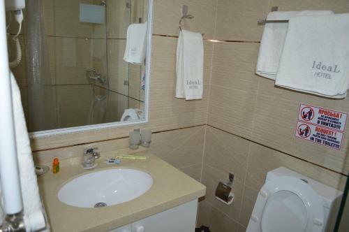 Ideal Hotel