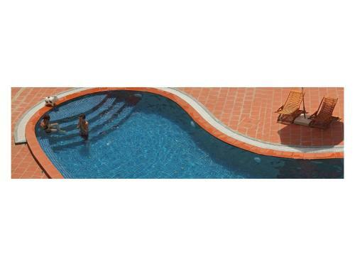 Two Moons Hotel