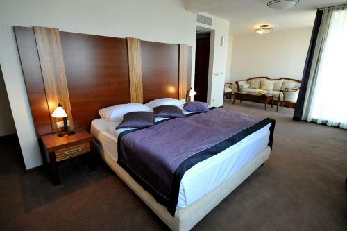 Ethno Village Stanisici & Hotel Pirg