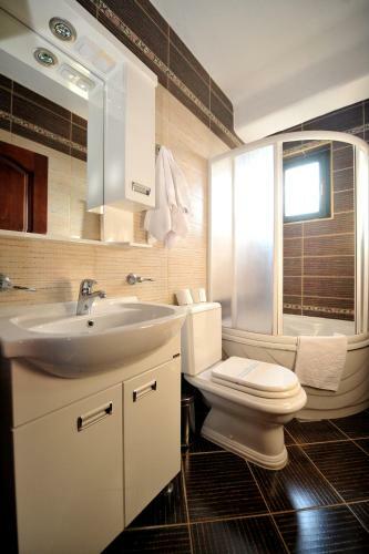 Ethno Village Stanisici & Hotel Pirg