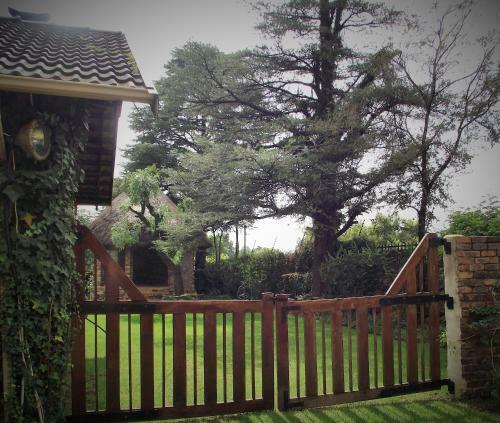 Hostal Manor House