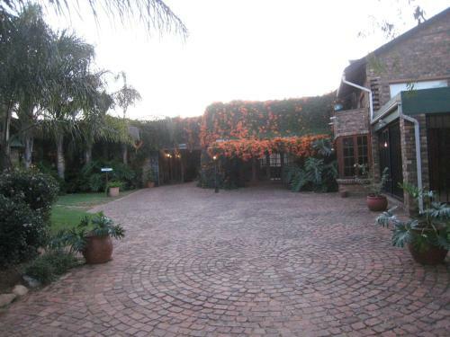 Hostal Manor House