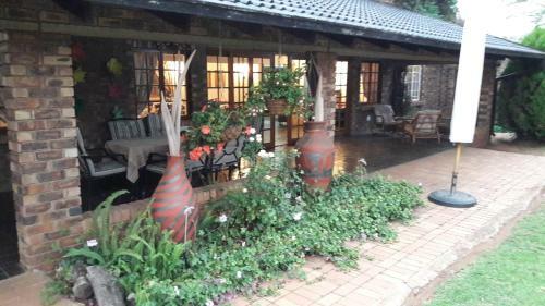 Hostal Manor House