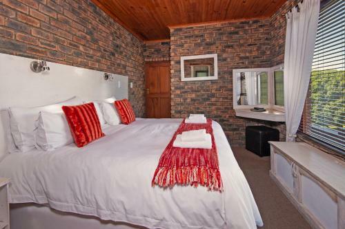 Hostal White Shark Guest House