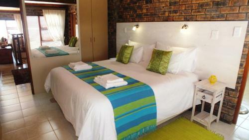 Hostal White Shark Guest House