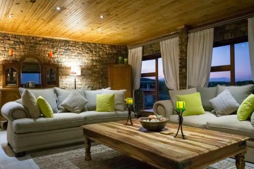 Hostal White Shark Guest House