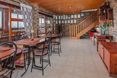 Hostal White Shark Guest House