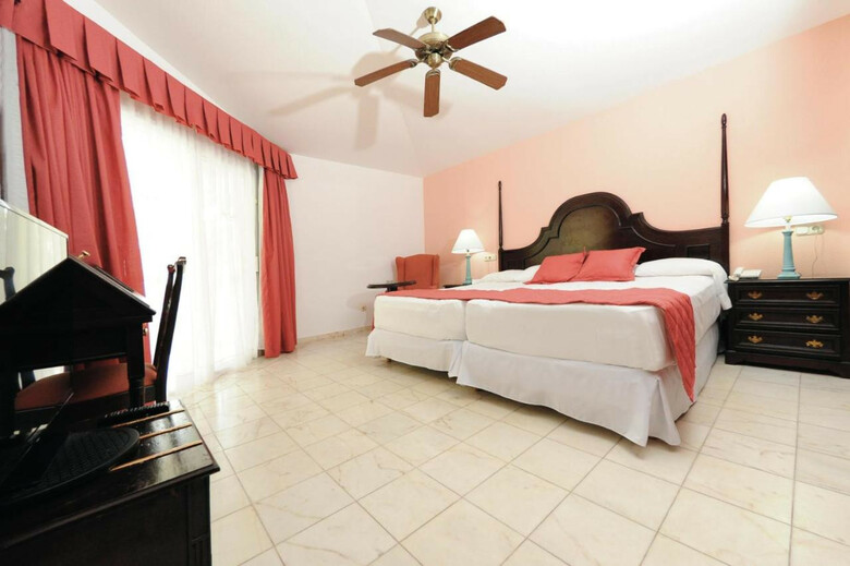 Hotel Playabachata Spa Resort