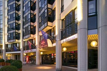 Hotel Mercure Porte De St Cloud