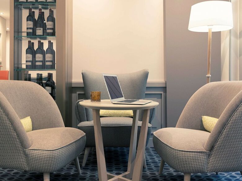 Hotel Mercure Raspail Montparnasse