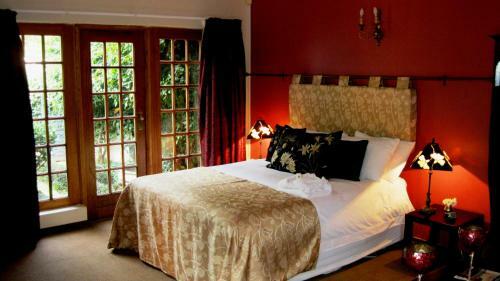 Hostal Village Green Guest House