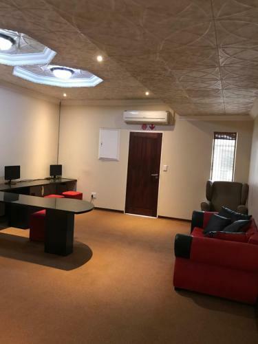 Hostal Global Village Guest House