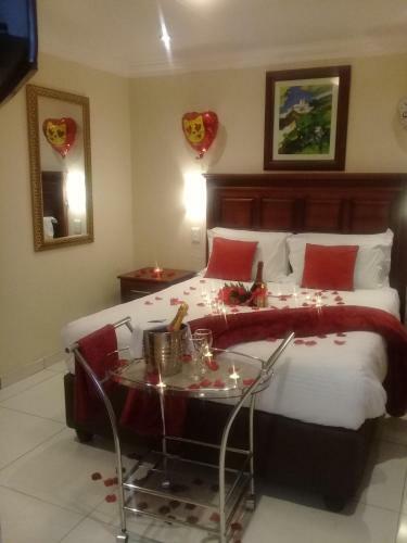 Hostal Global Village Guest House