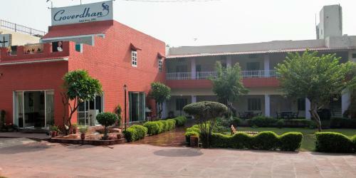 Hotel Goverdhan Tourist Complex