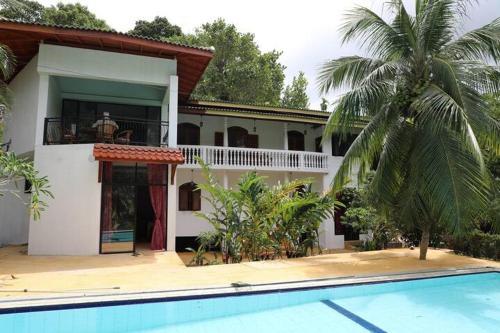 Hostal Leijay Resort