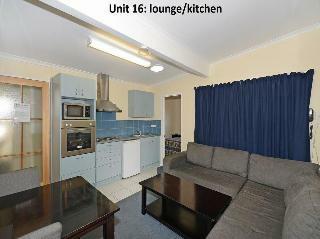 Trentham Motel