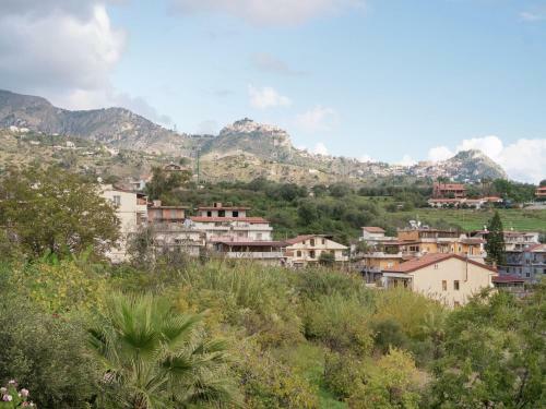Hostal Apartment La Casa Di Marta Taormina Messina