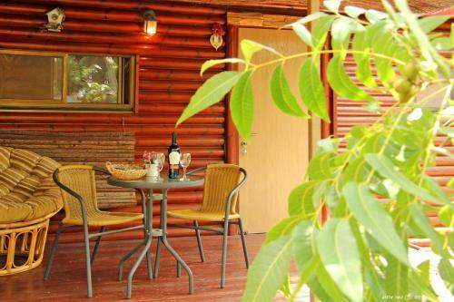 Under The Walnut Tree Shade Lodge
